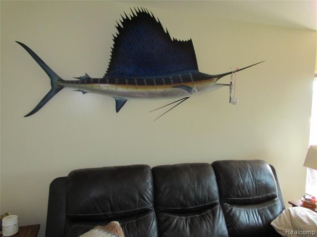 32730 Avondale Street, Westland, MI 48186