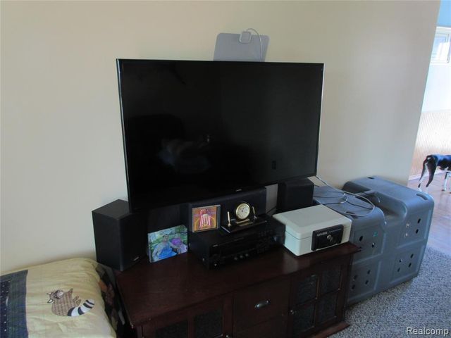 32730 Avondale Street, Westland, MI 48186