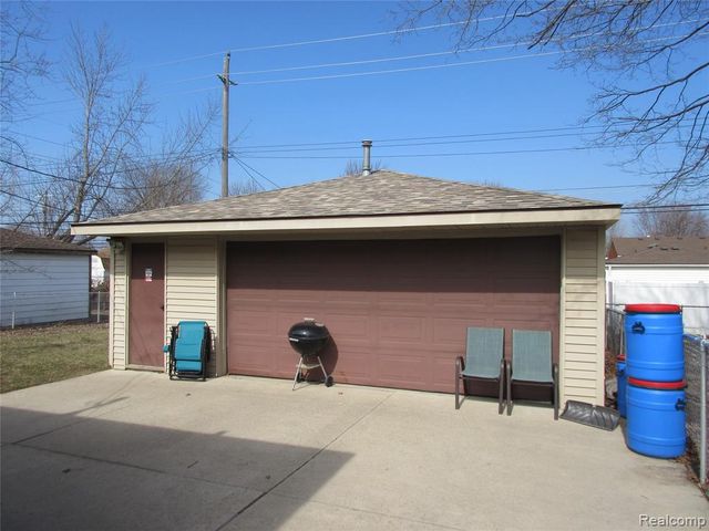 32730 Avondale Street, Westland, MI 48186