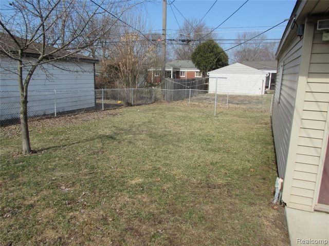 32730 Avondale Street, Westland, MI 48186