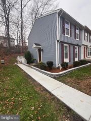 501 CARNABY ST #1, Stafford, VA 22554