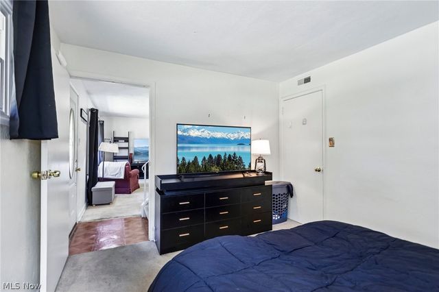 1769 Windsor Street, Cuyahoga Falls, OH 44221