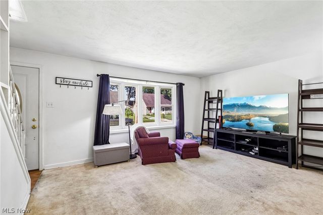 1769 Windsor Street, Cuyahoga Falls, OH 44221
