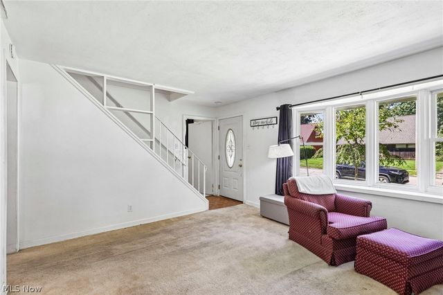 1769 Windsor Street, Cuyahoga Falls, OH 44221
