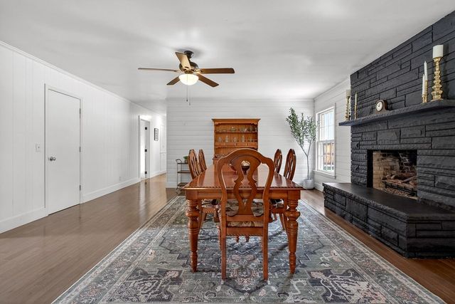212 Oakland Dr, Sparta, TN 38583