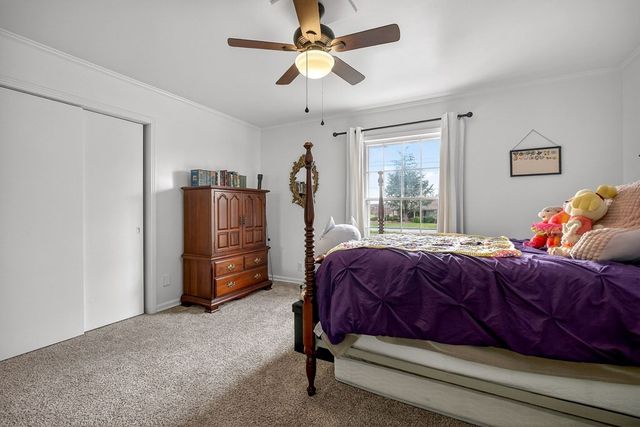 212 Oakland Dr, Sparta, TN 38583