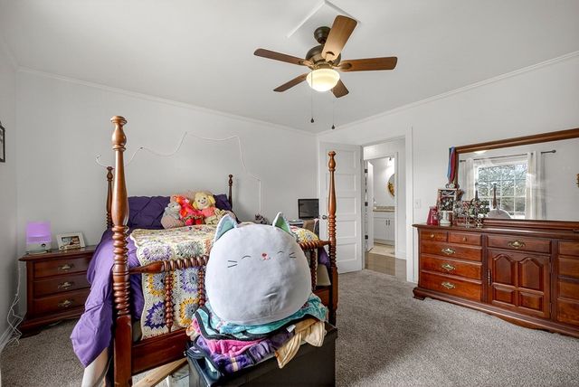 212 Oakland Dr, Sparta, TN 38583