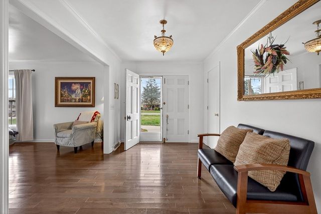 212 Oakland Dr, Sparta, TN 38583