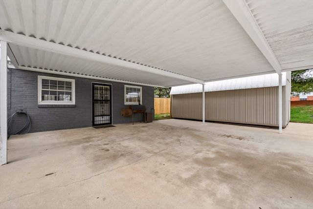 212 Oakland Dr, Sparta, TN 38583