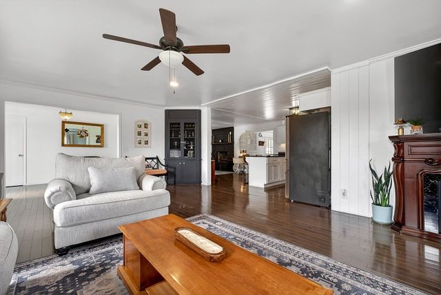 212 Oakland Dr, Sparta, TN 38583