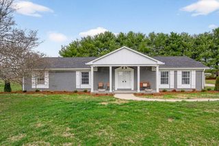 212 Oakland Dr, Sparta, TN 38583