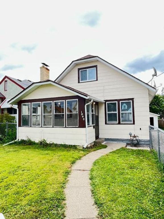 1040 Cumberland Street, Saint Paul, MN 55117