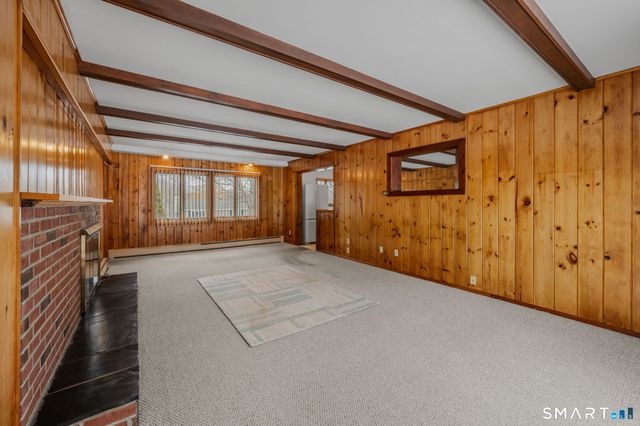 196 Parker Farms Road, Wallingford, CT 06492