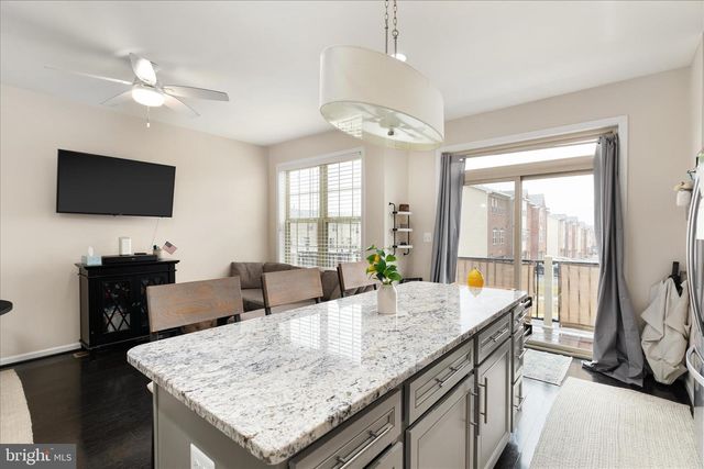 15995 MARSH PL, Haymarket, VA 20169