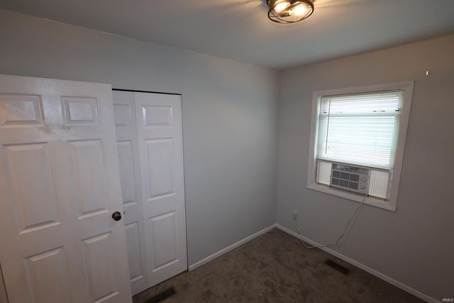 1940 Renfrew Drive, South Bend, IN 46614