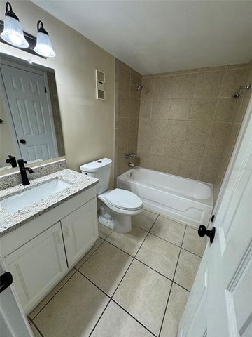 1721-1721 NE 36TH AVENUE 4, Ocala, FL 34470