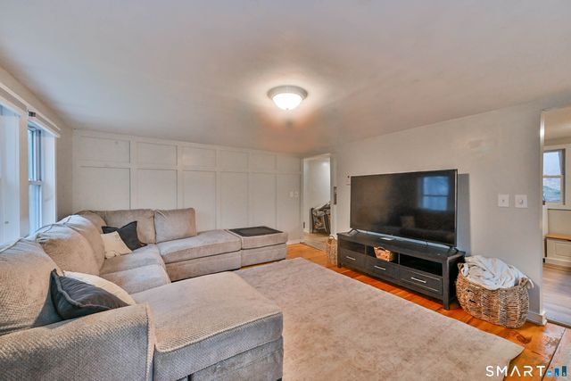 1605 Route 197, Woodstock, CT 06281