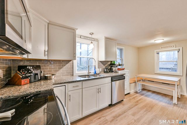 1605 Route 197, Woodstock, CT 06281