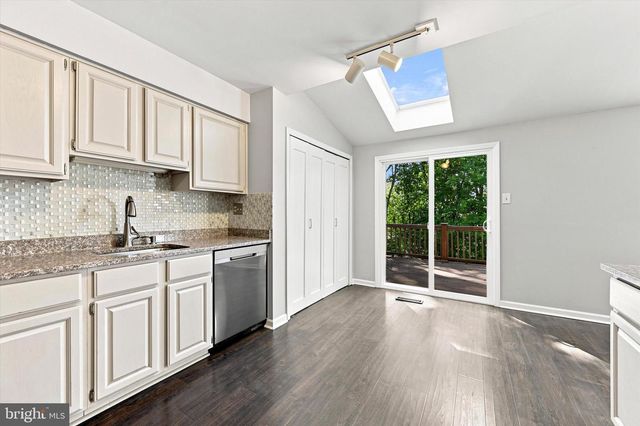40 MAY APPLE DR, Downingtown, PA 19335