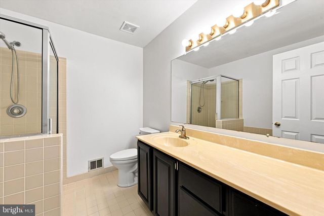 40 MAY APPLE DR, Downingtown, PA 19335