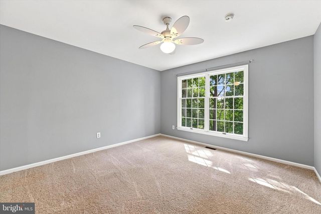40 MAY APPLE DR, Downingtown, PA 19335