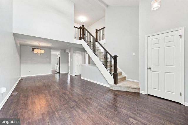 40 MAY APPLE DR, Downingtown, PA 19335