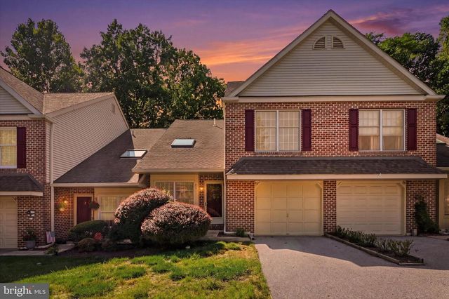 40 MAY APPLE DR, Downingtown, PA 19335
