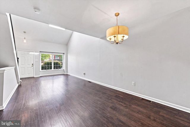 40 MAY APPLE DR, Downingtown, PA 19335