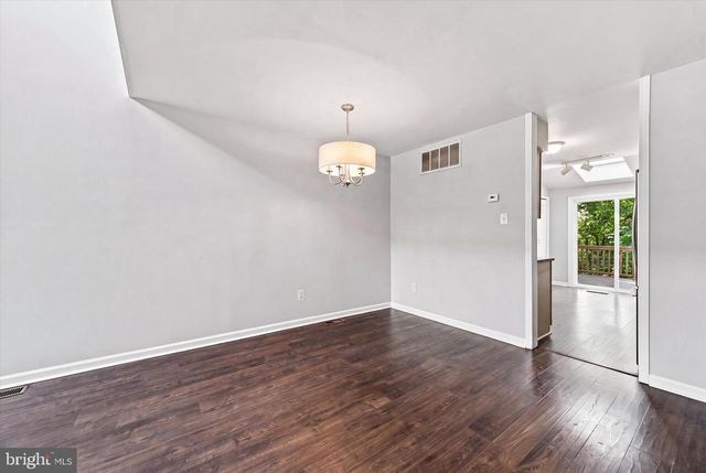 40 MAY APPLE DR, Downingtown, PA 19335