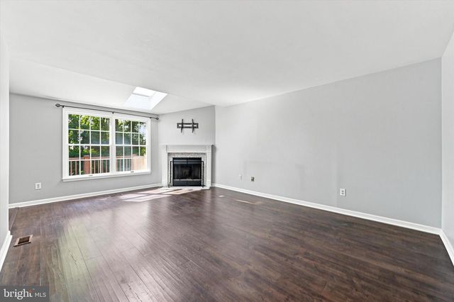 40 MAY APPLE DR, Downingtown, PA 19335