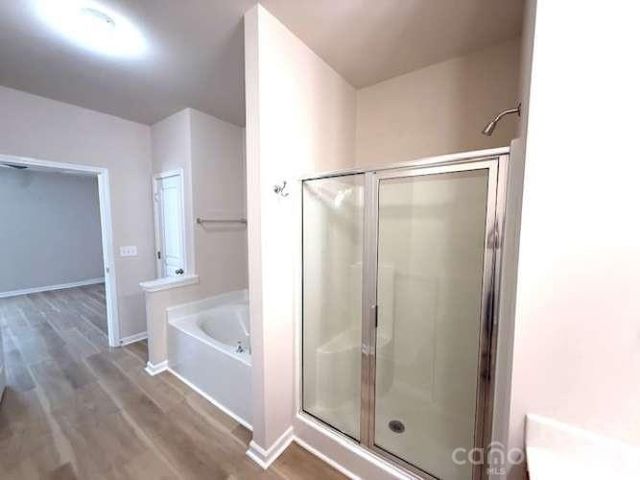 18001 Delmas Drive 2E, Cornelius, NC 28031