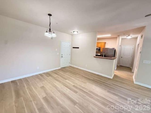 18001 Delmas Drive 2E, Cornelius, NC 28031