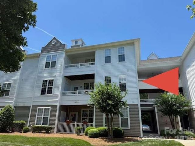 18001 Delmas Drive 2E, Cornelius, NC 28031