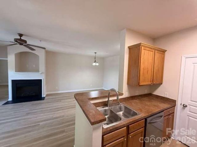 18001 Delmas Drive 2E, Cornelius, NC 28031