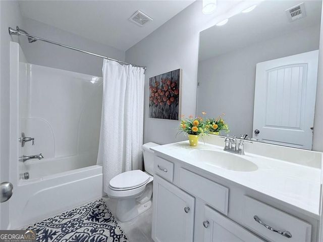 7055 Concord Brook Lane, Cumming, GA 30028