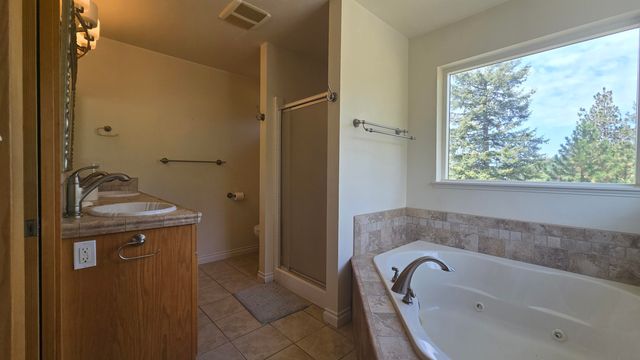 6551 Blue Ridge Way, Deer Park, WA 99006