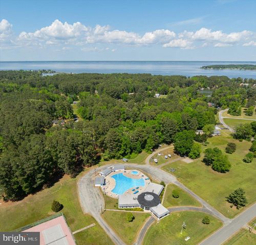 157 NORTH GLEBE ROAD, Montross, VA 22520