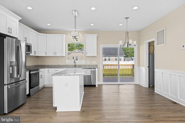 157 NORTH GLEBE ROAD, Montross, VA 22520
