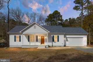 157 NORTH GLEBE ROAD, Montross, VA 22520
