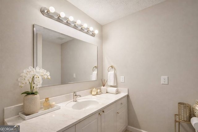 5072 Leeshire Trace, Tucker, GA 30084