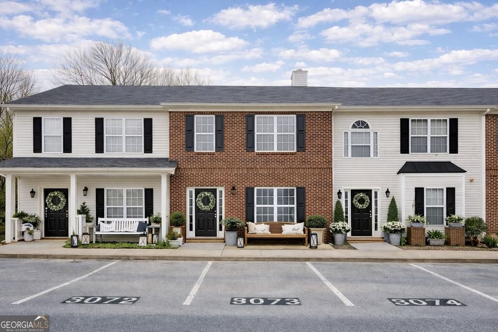 5072 Leeshire Trace, Tucker, GA 30084