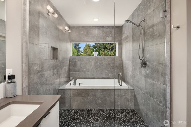 8765 15th Avenue NW, Seattle, WA 98117