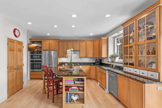 5001 Kelsey Terrace, Edina, MN 55436