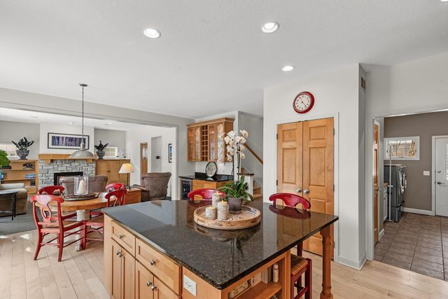 5001 Kelsey Terrace, Edina, MN 55436