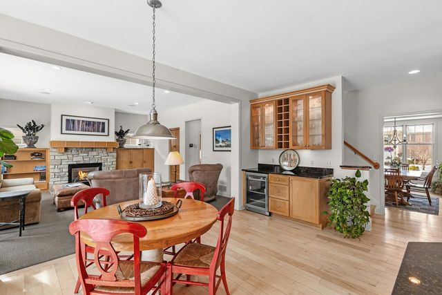 5001 Kelsey Terrace, Edina, MN 55436