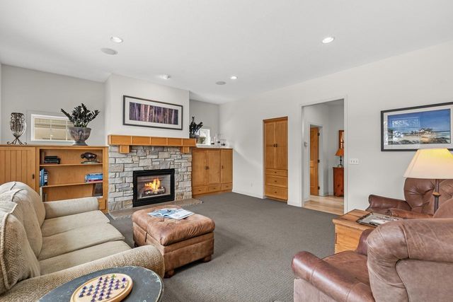 5001 Kelsey Terrace, Edina, MN 55436