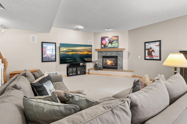 5001 Kelsey Terrace, Edina, MN 55436