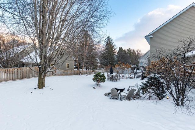 5001 Kelsey Terrace, Edina, MN 55436