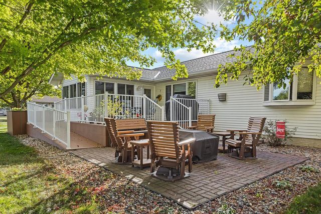 1105 David Drive, Marshall, MN 56258