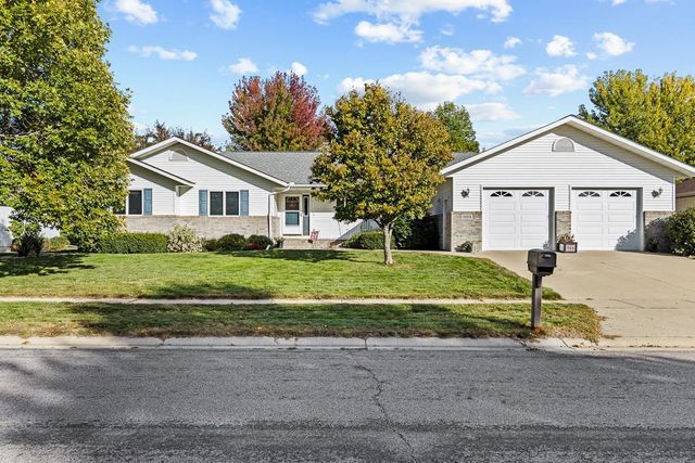 1105 David Drive, Marshall, MN 56258